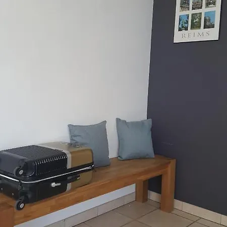 Апартаменты Appart Absolutely Cosy Реймс